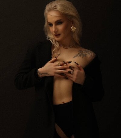 ALICE__alice Female Bigassdoggystyle XXX Cam