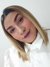 Mandy_98's Offline Chat Room