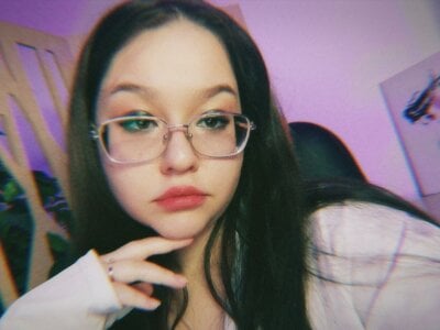 maxineedsall from stripchat