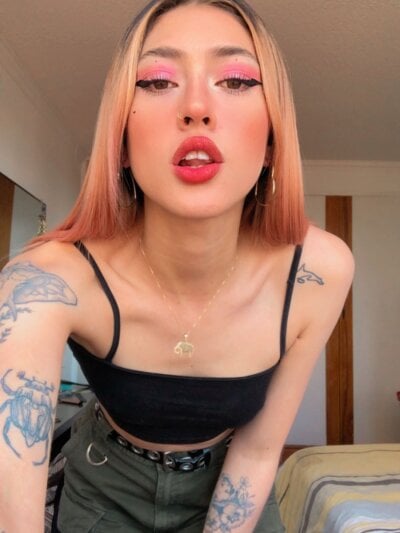 Violet_ch Female Petitelatin Cam Strip