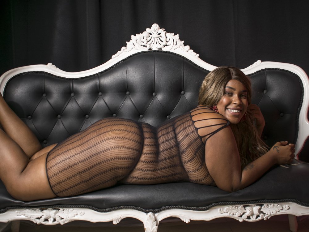 Live sex webcam photo for DakotaSexShow #289867613