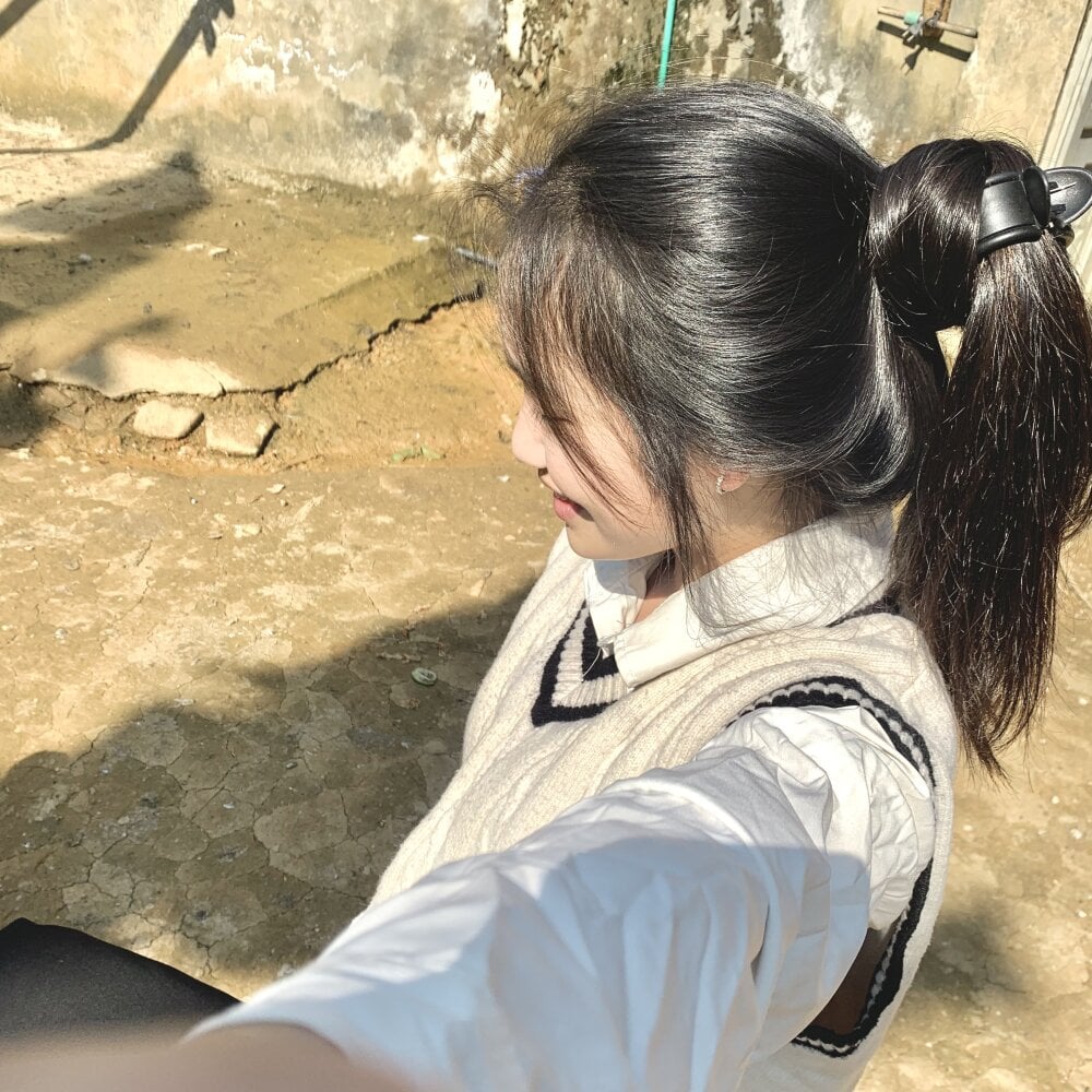 stripchat -lie-06 webcam profile pic via sexcityguide.com