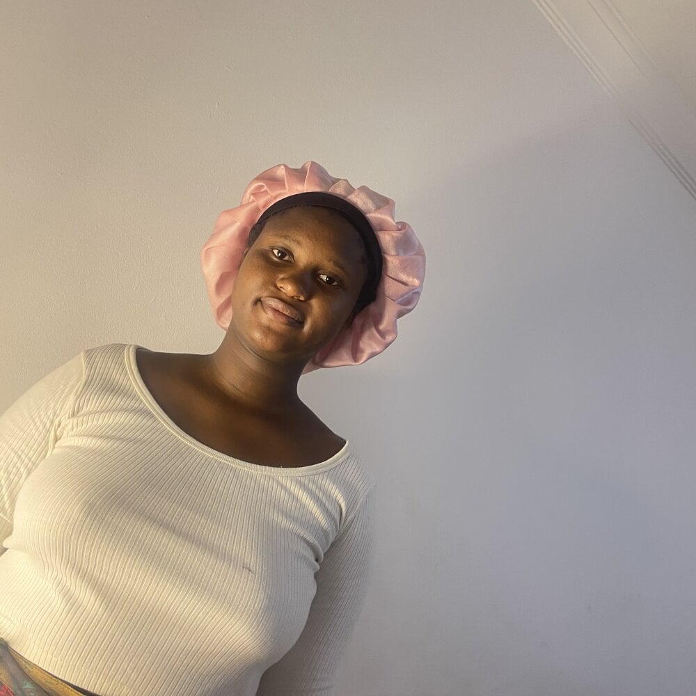 shynia webcam livesex profile in in-the-corner-of-the-room cams