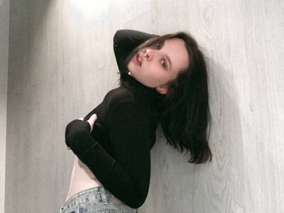 livesex.fan FlorenceBoorman livesex profile in grey-eyes cams