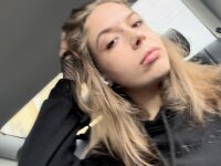 humbl_mercy's Offline XXX Chat