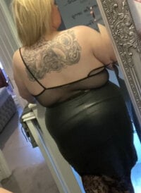 AddictiveRose_25's webcam live show