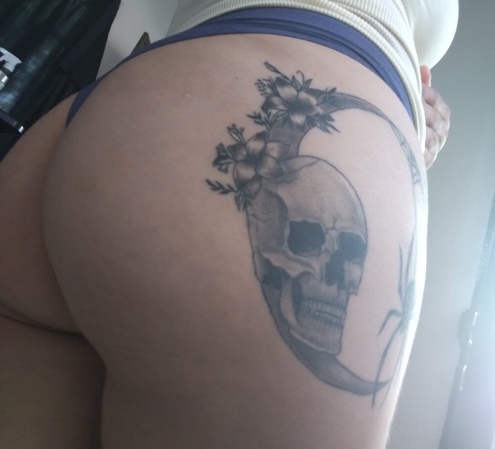misskatrina_ from stripchat