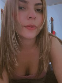 Azul_love66's Offline Chat Room