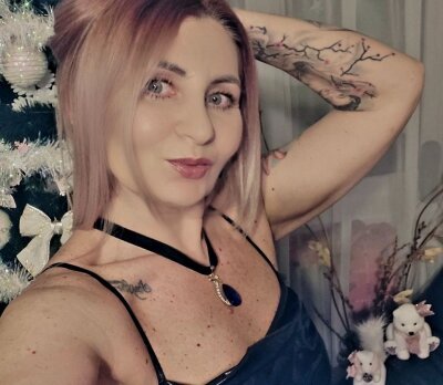 PussyEvely - Stripchat Cam2cam Eroticdance Masturbation Girl 