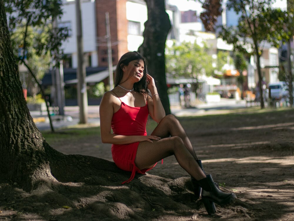 Live sex webcam photo for KitthyLove #289962696