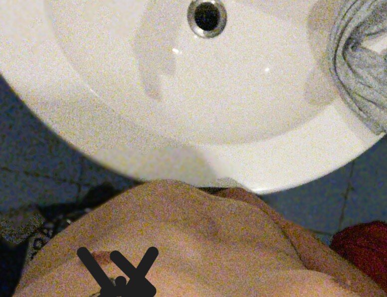 Young4older69@xh