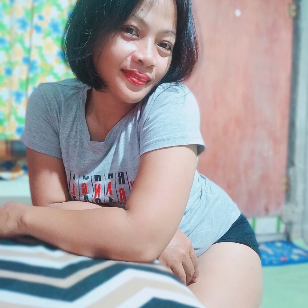 HottyElle's Offline XXX Chat