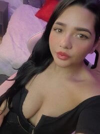 annie_dl's Offline Chat Room