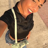 FitLatinLuv's Offline XXX Chat