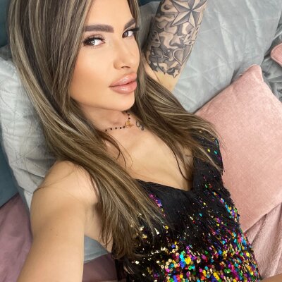 AmiraBells 💑 online sex stream