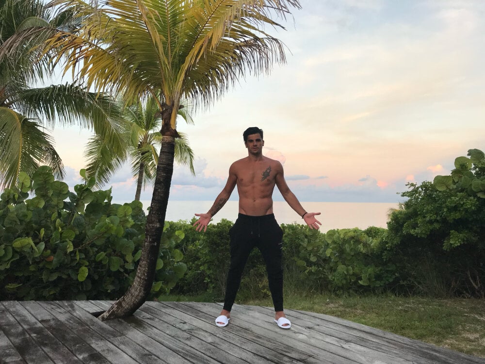 MonacosNotorious profile