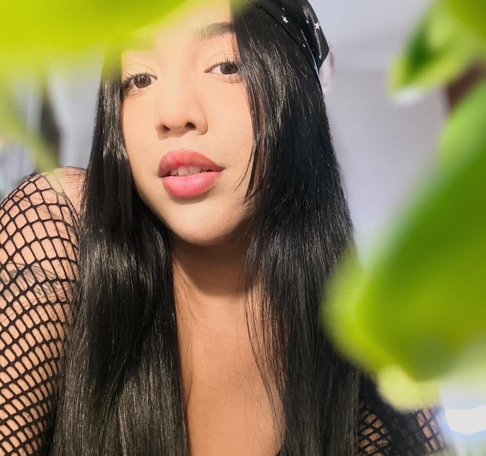 Live sex webcam photo for Amandanauty #285179233