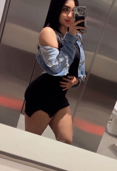 Bonny_Watson on StripChat