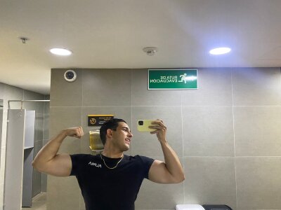 luca_blaze from stripchat