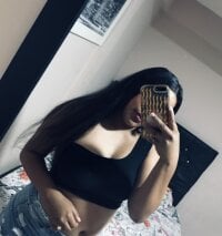 daniela_sweet24's Offline Chat Room