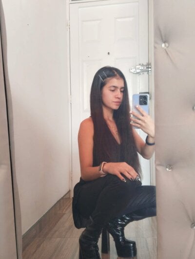 Lili_Collings1 Avatar