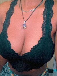 Freaky_mistresses' Offline Chat Room