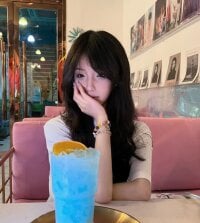 Starlight-0002's webcam live show