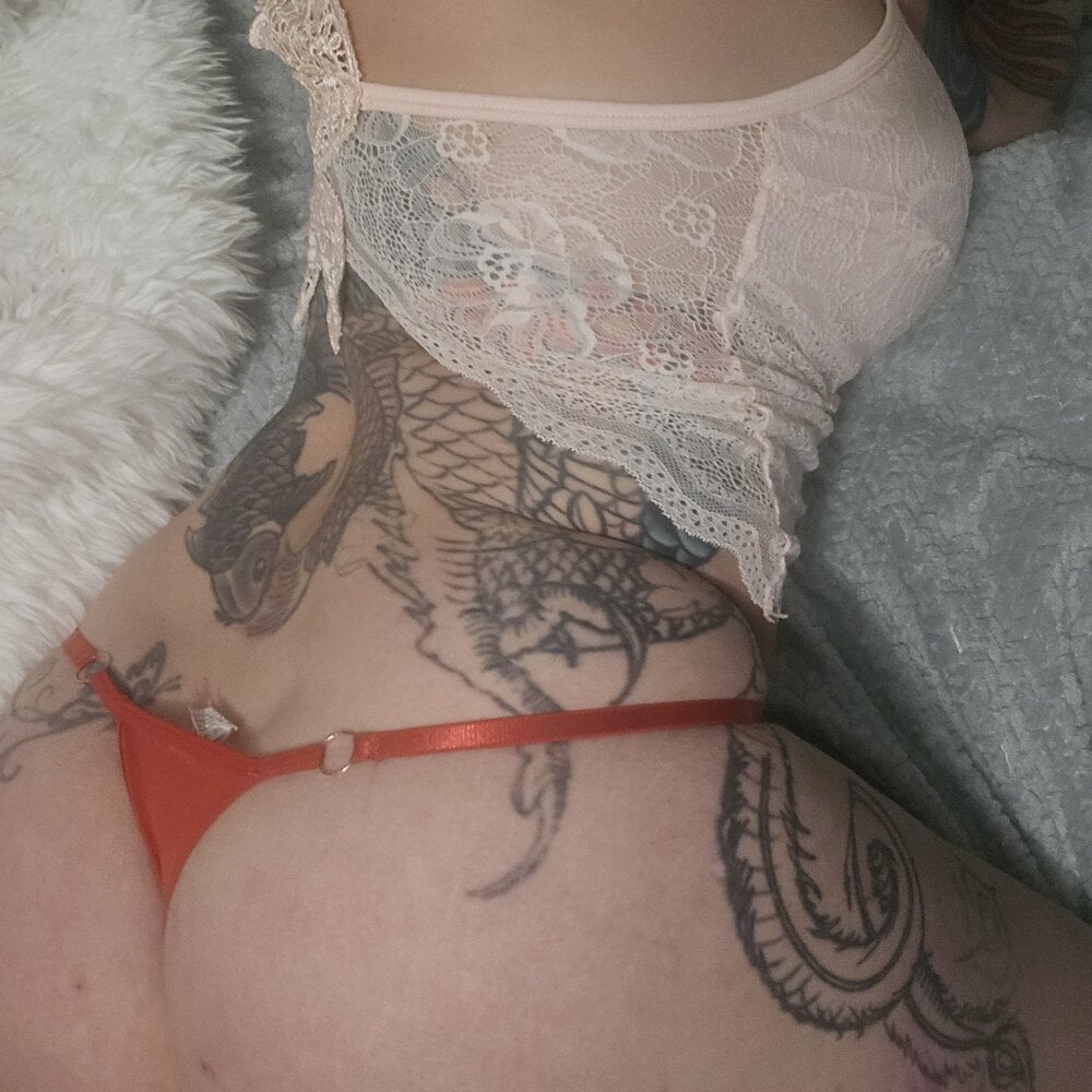 Delicious_Dahlia's Offline XXX Chat