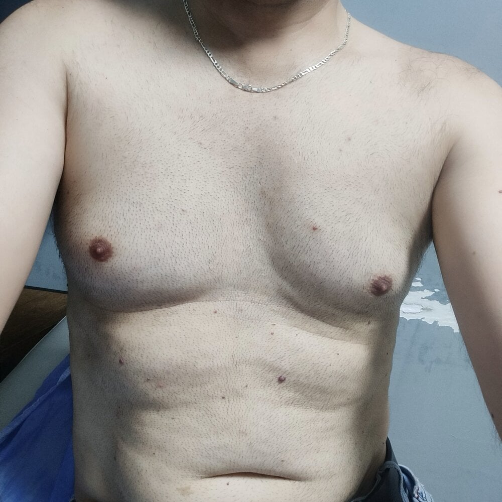 serrt011 from stripchat
