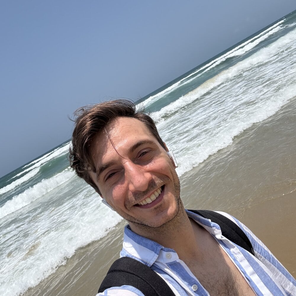 UrHotManBj's Offline XXX Chat