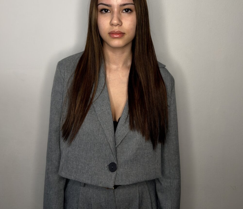 sulemaneugin webcam livesex profile in white-house cams