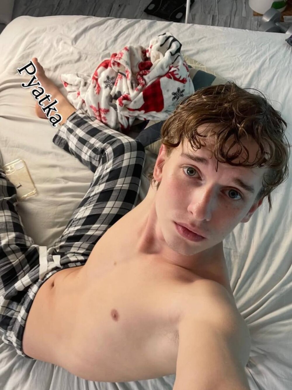 Friday_gay_dude Chat XXX offline