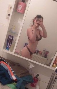 Mandy_Singer's Offline XXX Chat