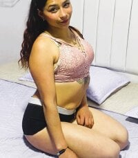 Esmeralda_a's Offline Chat Room