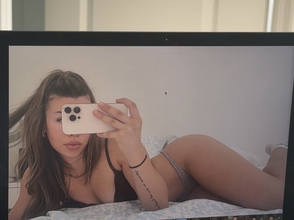 watchgirlcam.com squirtingsamantha livesex profile in next-stream-october-27-31-1030am-430pm cams