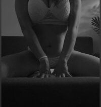 Cupid_of_Hearts' Webcam Show
