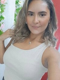 Scarlett_Hot22's webcam live show