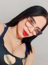 sabrinahot03's webcam live show