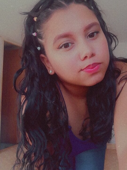 Live sex webcam photo for stephani__tylor #288199603