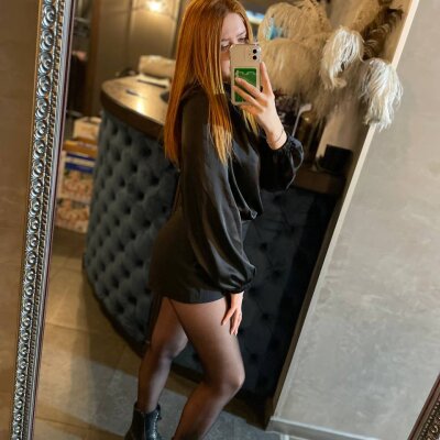 lolanblonde 🌕 live naked cam