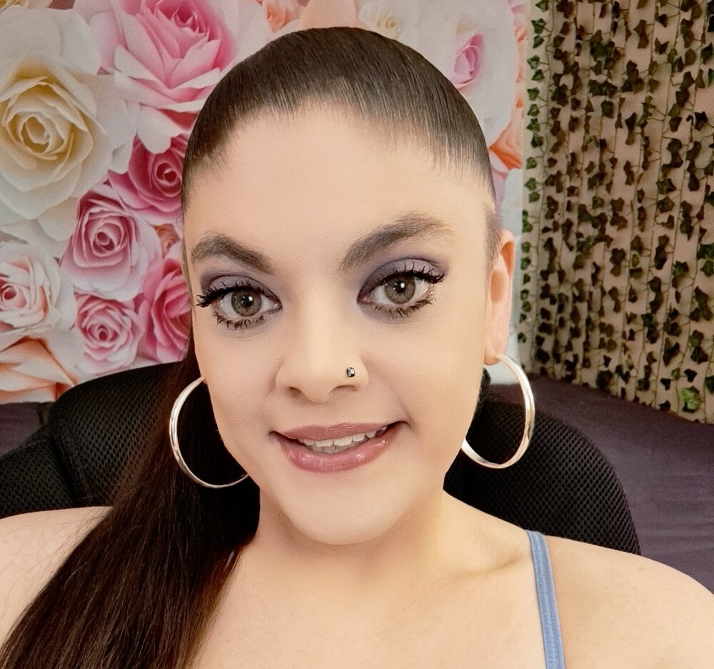 Exxxotic_Melons' Offline XXX Chat