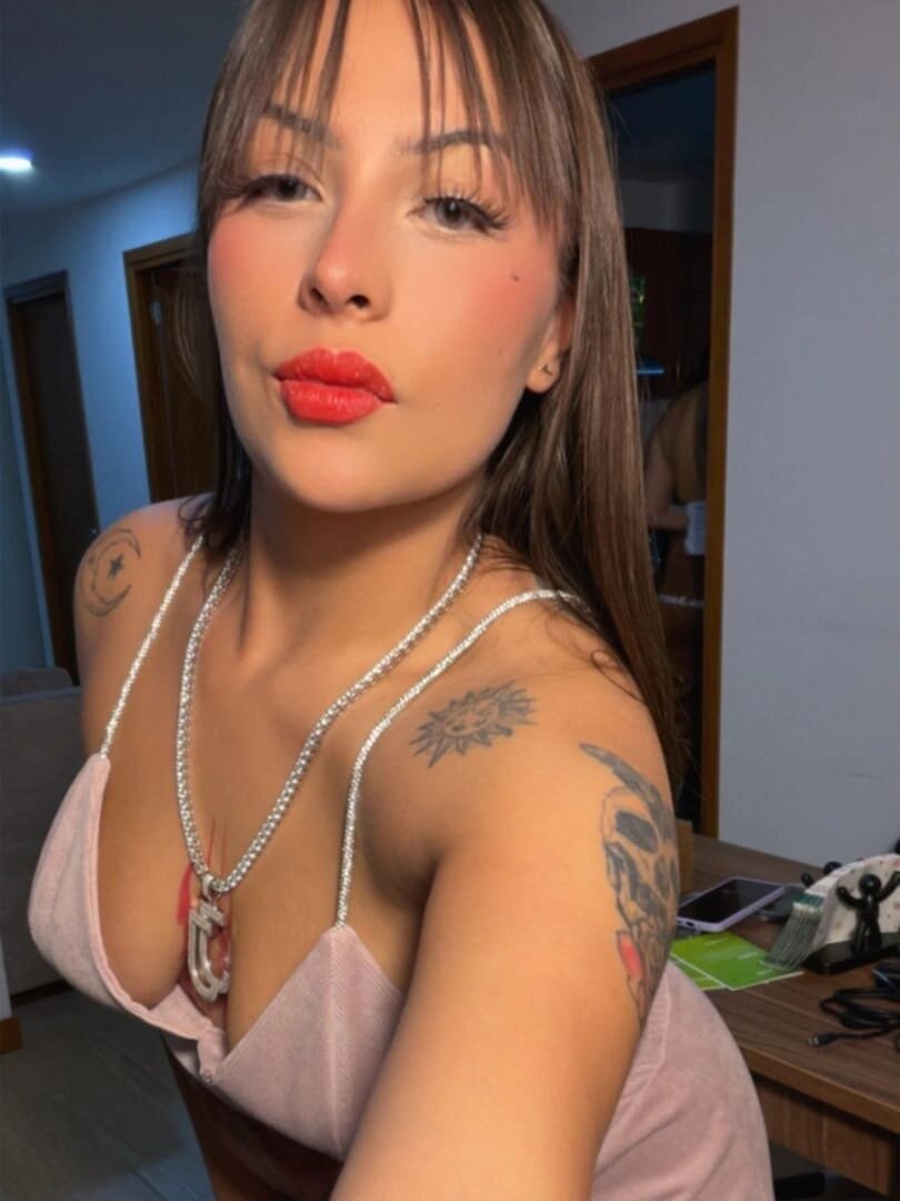 Luci_Queen_000