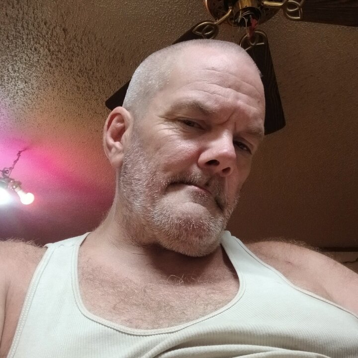 Lloydhann7281