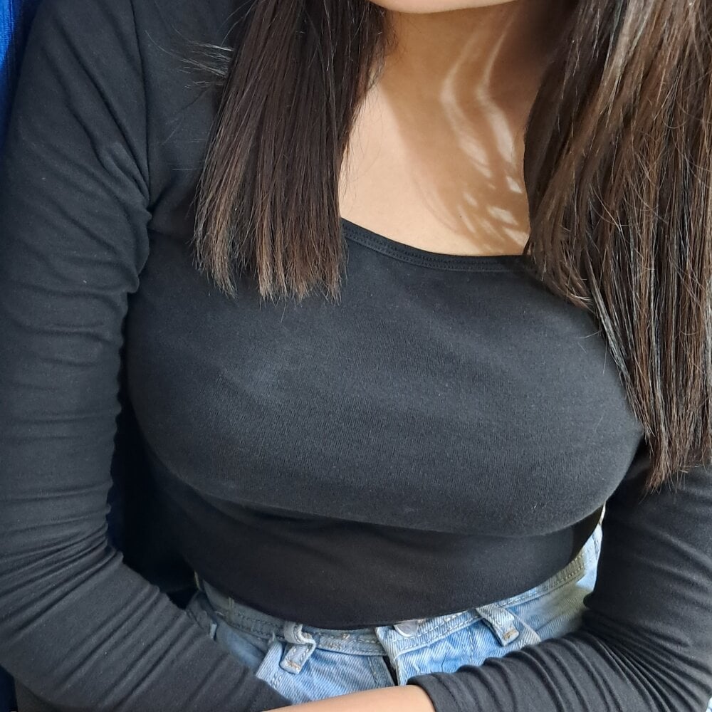 Hottest__Girll profile