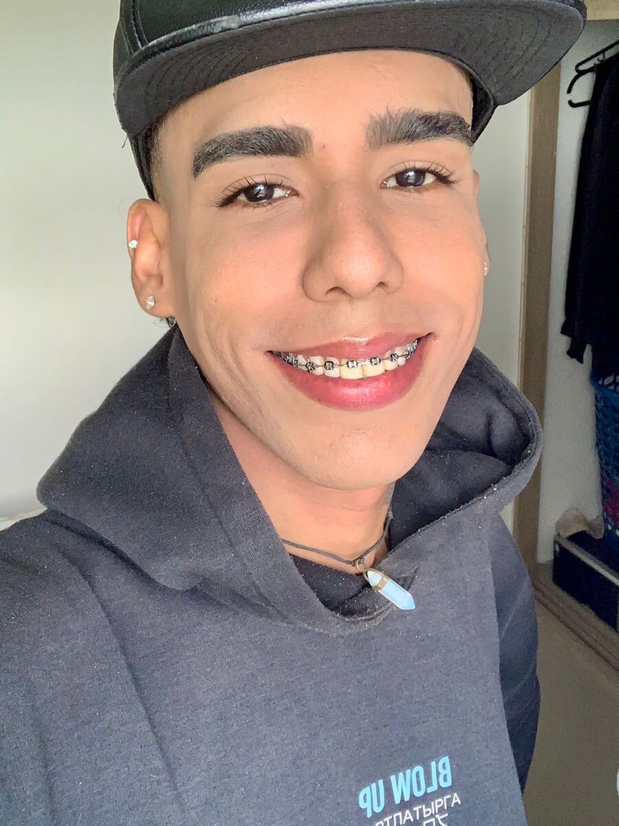 Damianwhite's Offline XXX Chat