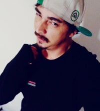 LUcyf3RmAl3696's webcam live show