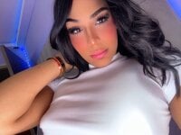 Model AiishaRose