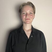 RiyaWlills' Offline Chat Room