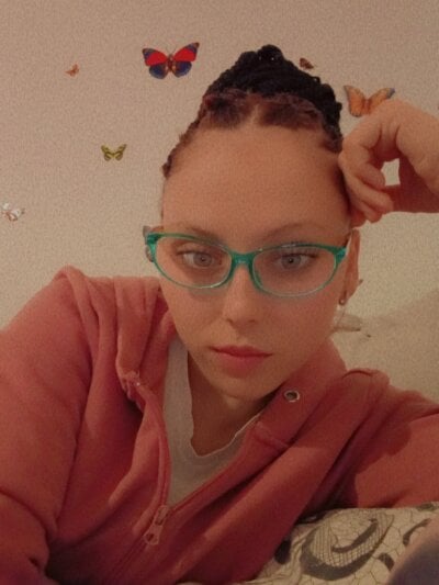 Marynelaelena profile