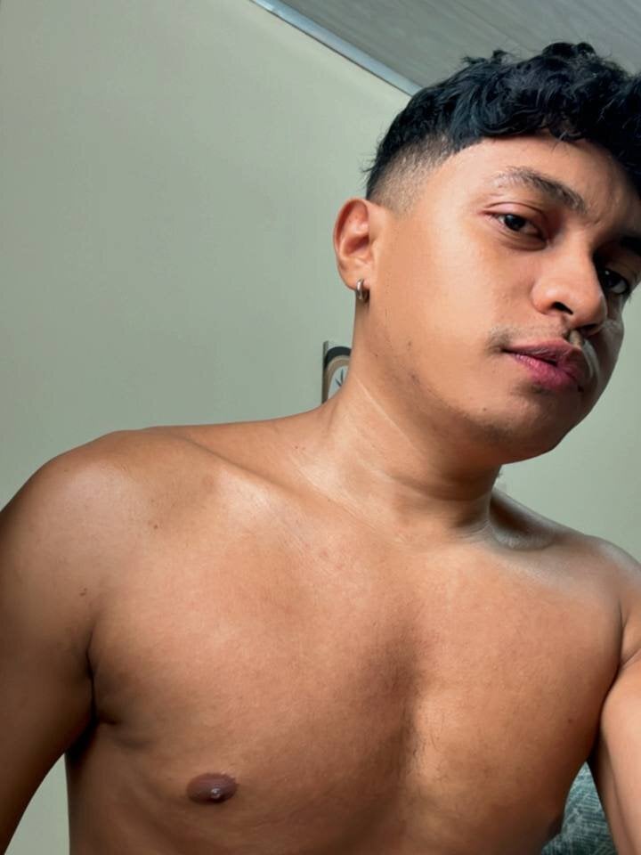 Little_Twink19 profile